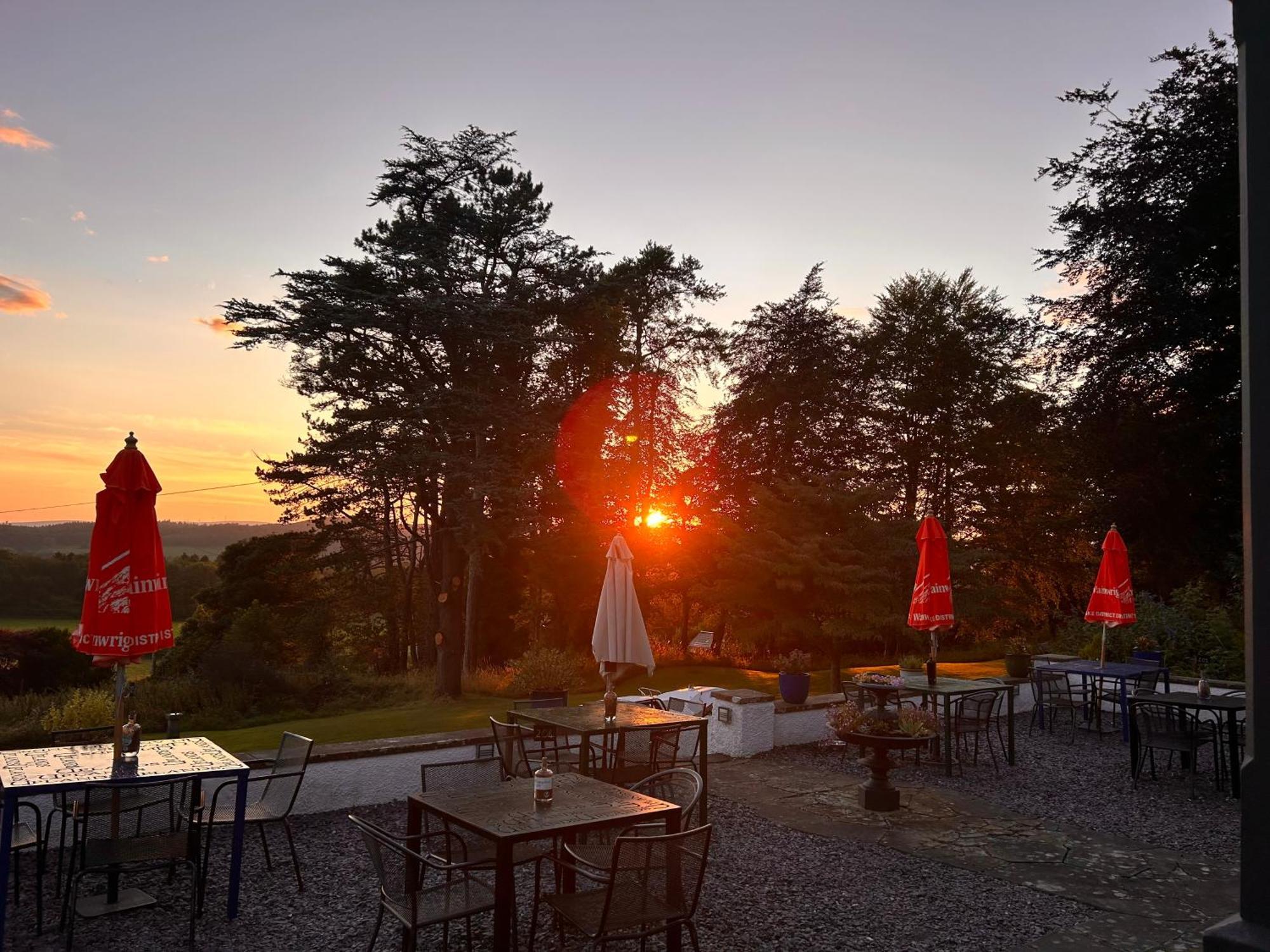 Uplands Inn Cartmel Exteriör bild